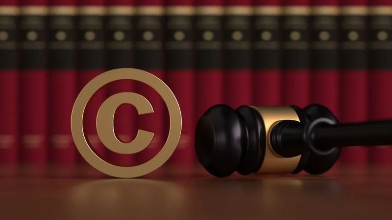 在竞争激烈的代理记账市场中，初创公司需要通过以下方式打造专业形象：